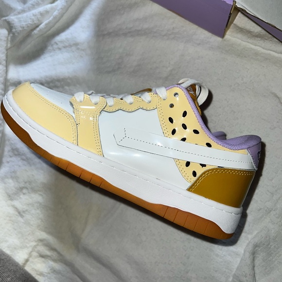 VandythePink Rice burger shoes - Picture 6 of 12